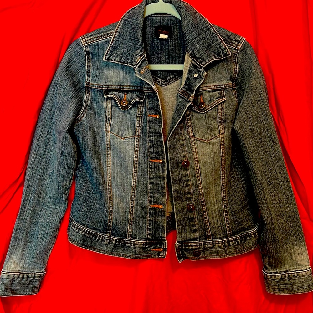 Great Denim Jacket! SZ Med